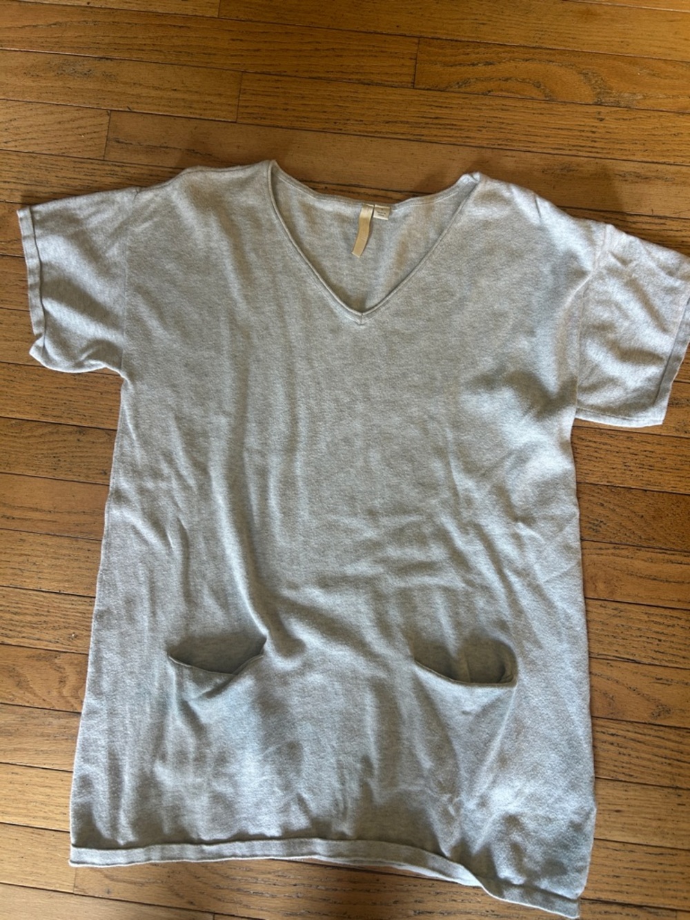 Jjill Light Gray V-Neck Pocket knit Tee